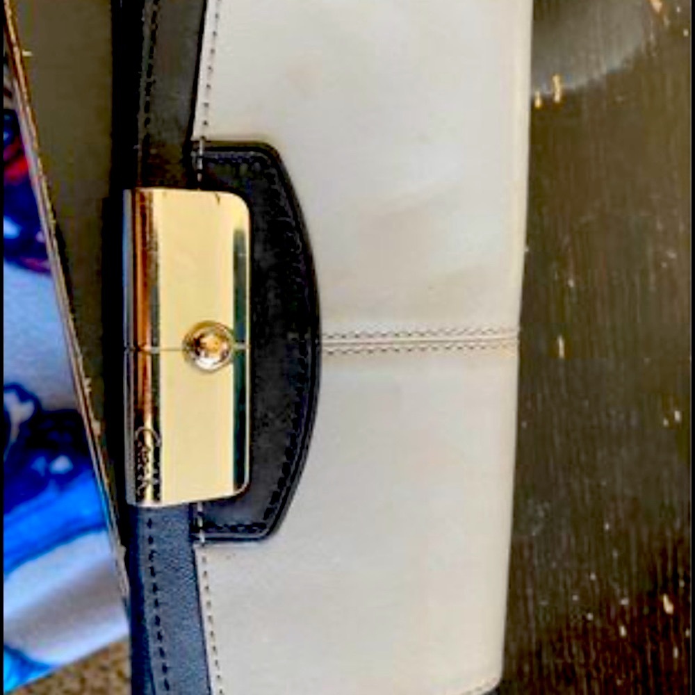 Coach Kristin wallet well loved